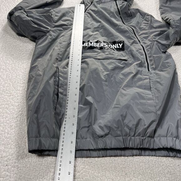 Members Only Pullover Windbreaker Men’s Small Silver Reflective NASA USA Patch - Picture 9 of 9